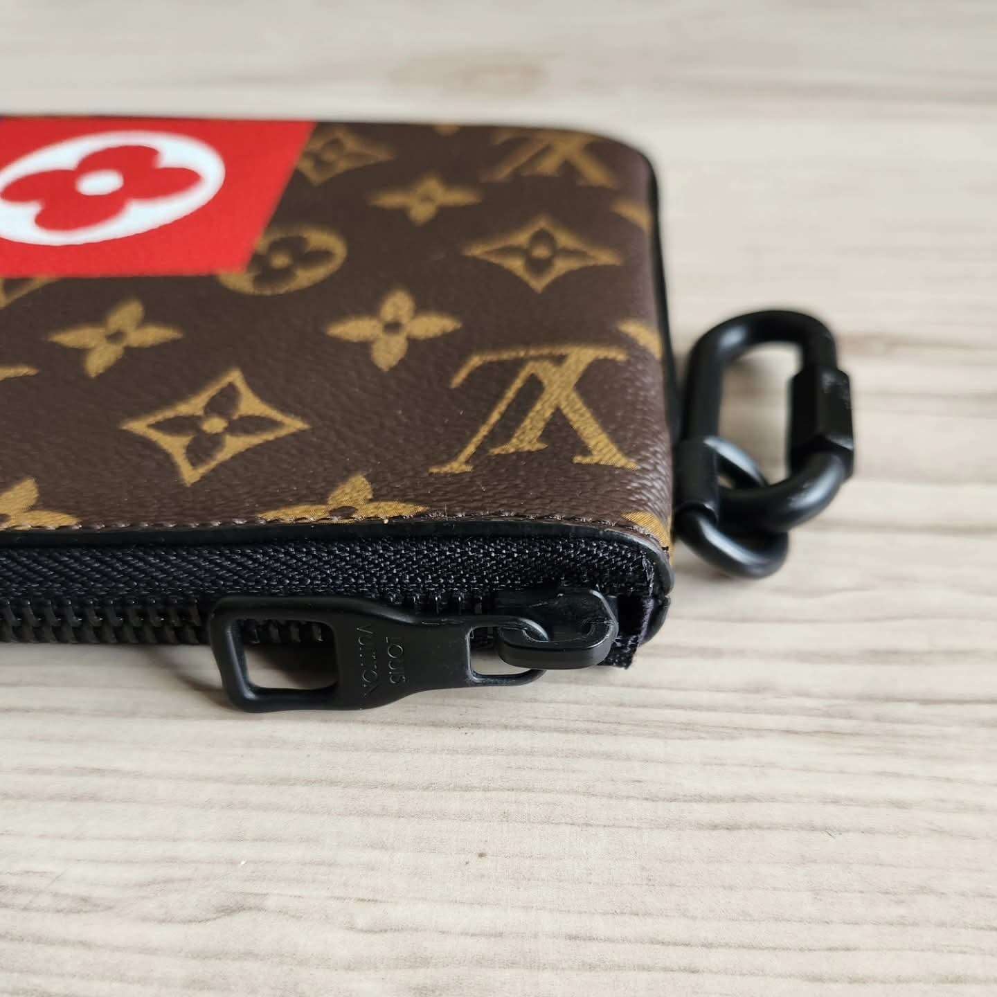 Louis Vuitton Pochette