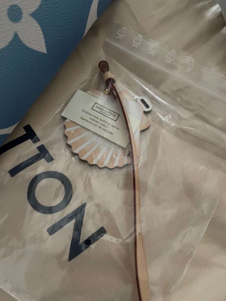 Louis Vuitton onthego