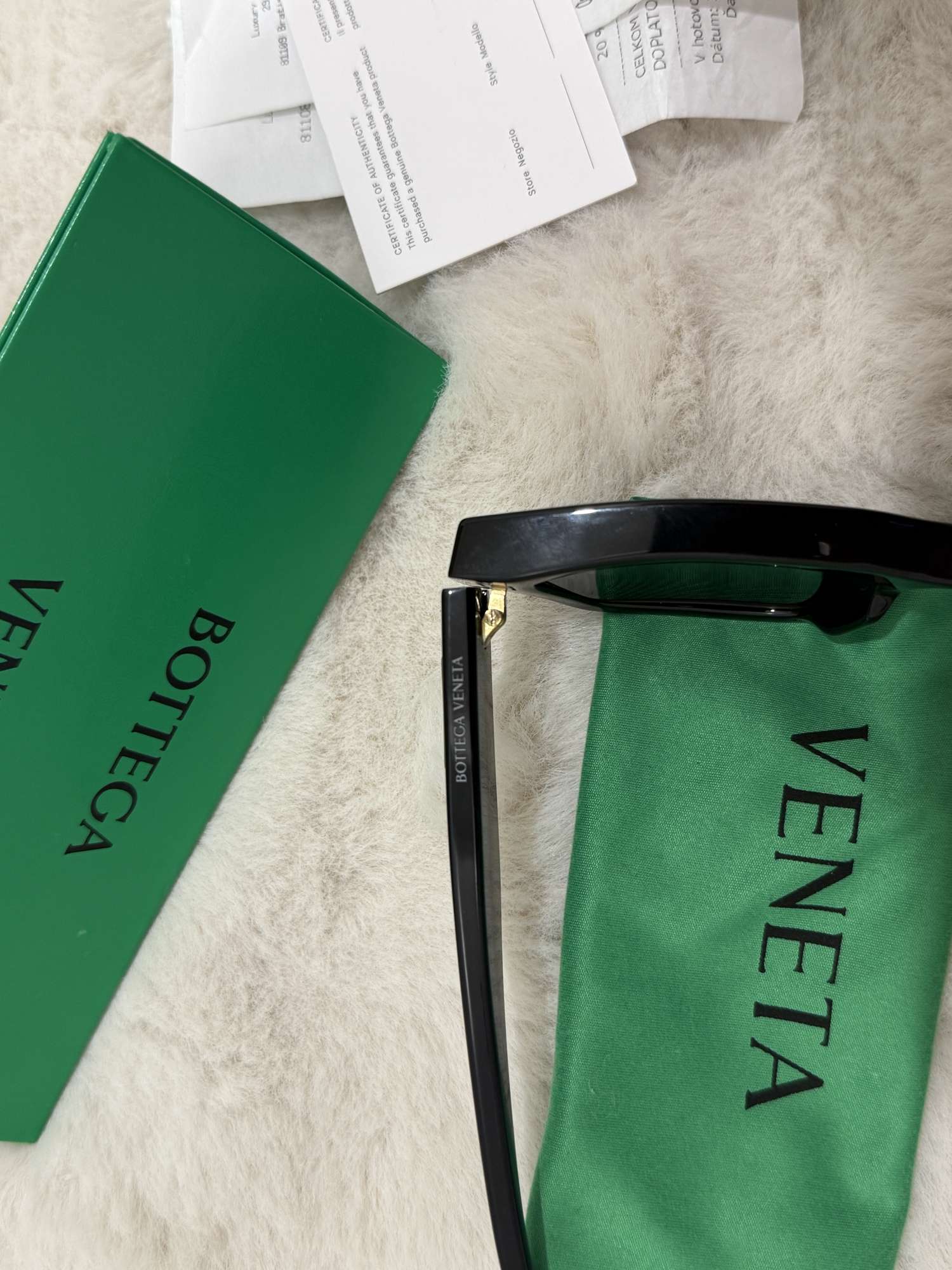 Slnečné okuliare Bottega Veneta