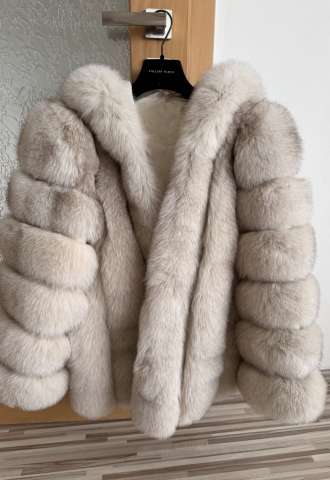 https://vipluxury.sk/Kožuch z líšky