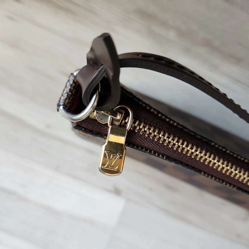 Louis Vuitton Pochette Accessoires NM