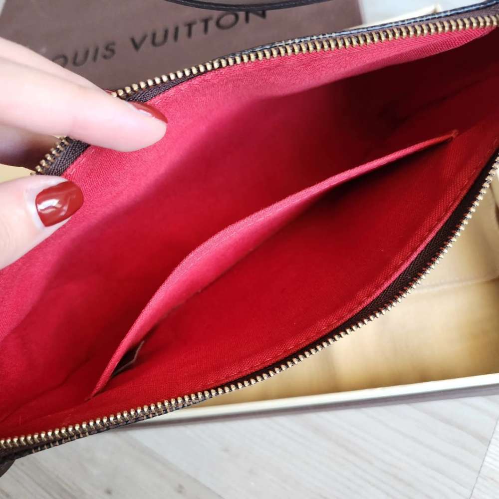 Louis Vuitton Pochette Accessoires NM
