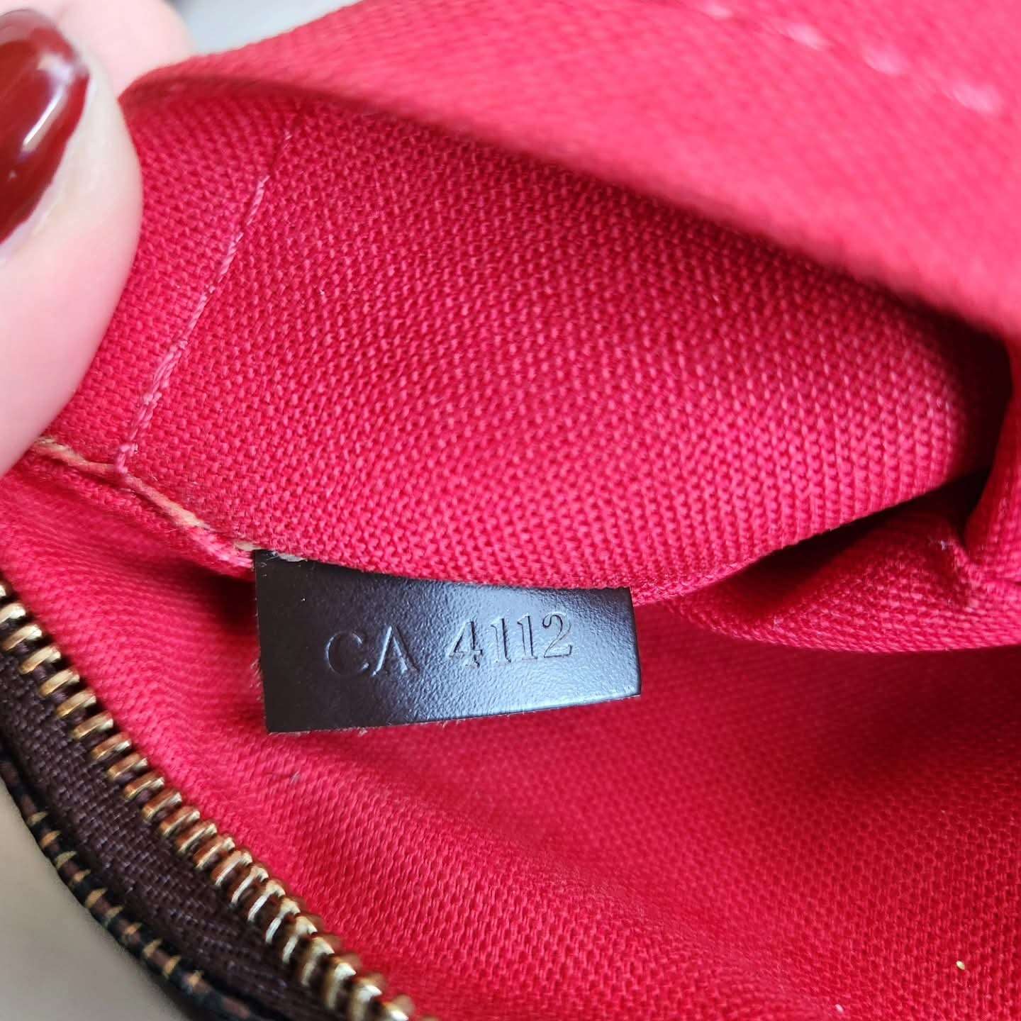 Louis Vuitton Pochette Accessoires NM