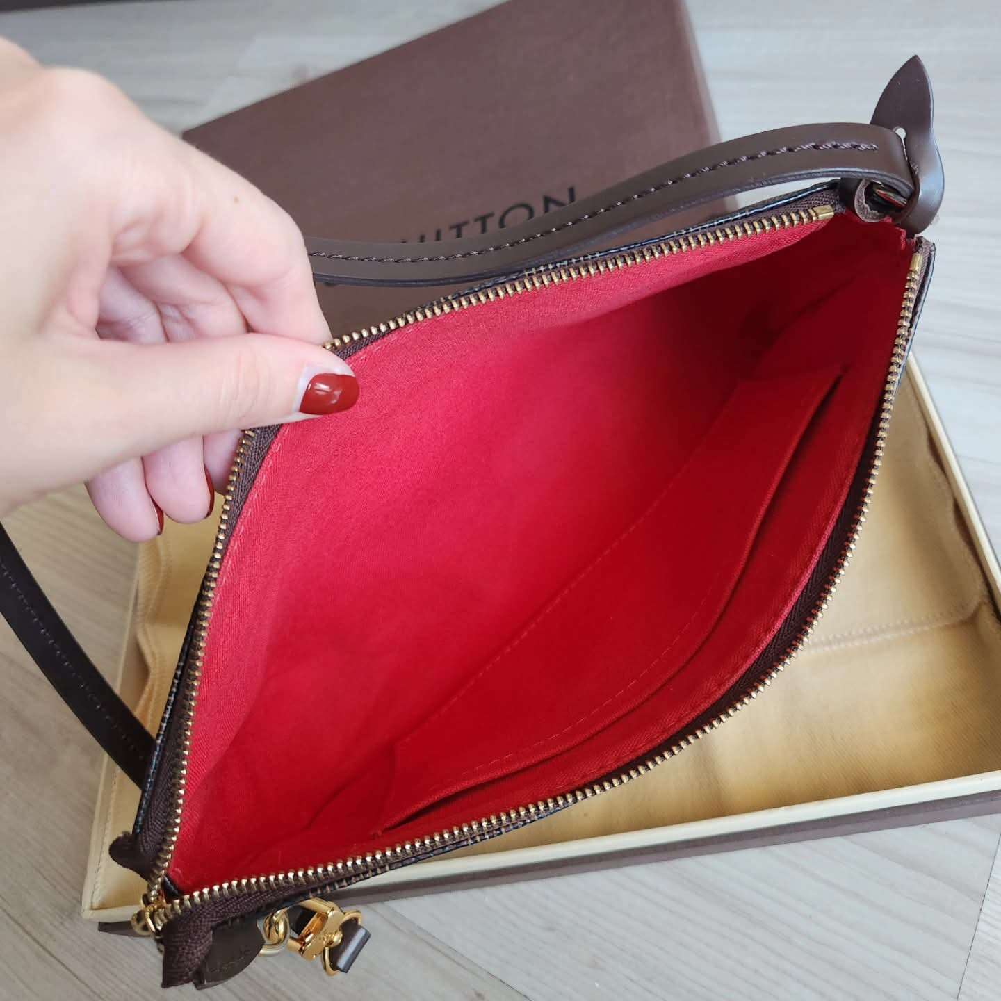Louis Vuitton Pochette Accessoires NM
