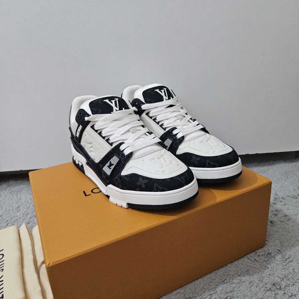 Louis Vuitton Trainers