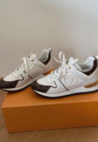 https://vipluxury.sk/Louis Vuitton tenisky