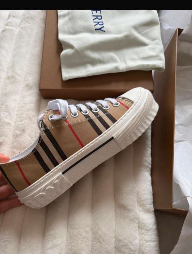 Burberry tenisky
