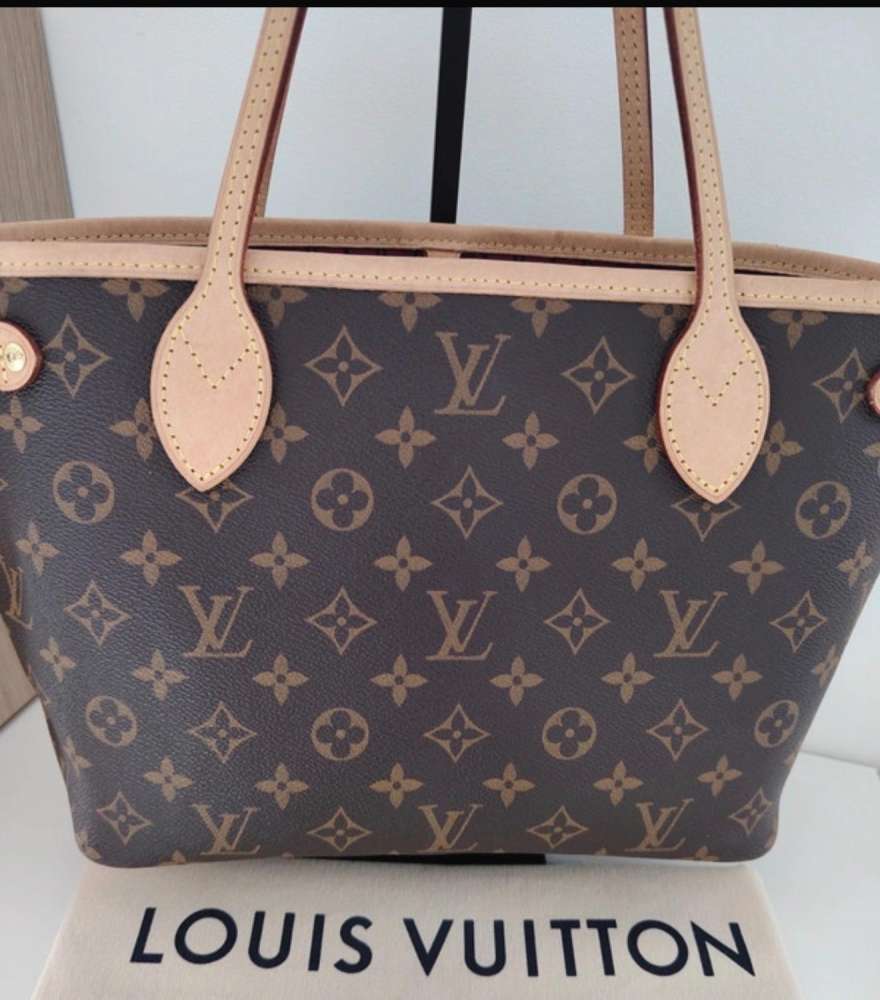 Louis Vuitton neverfull Pm
