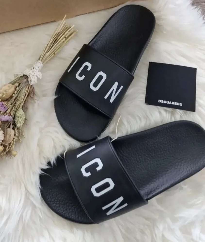 Slapky ICON Dsquared2