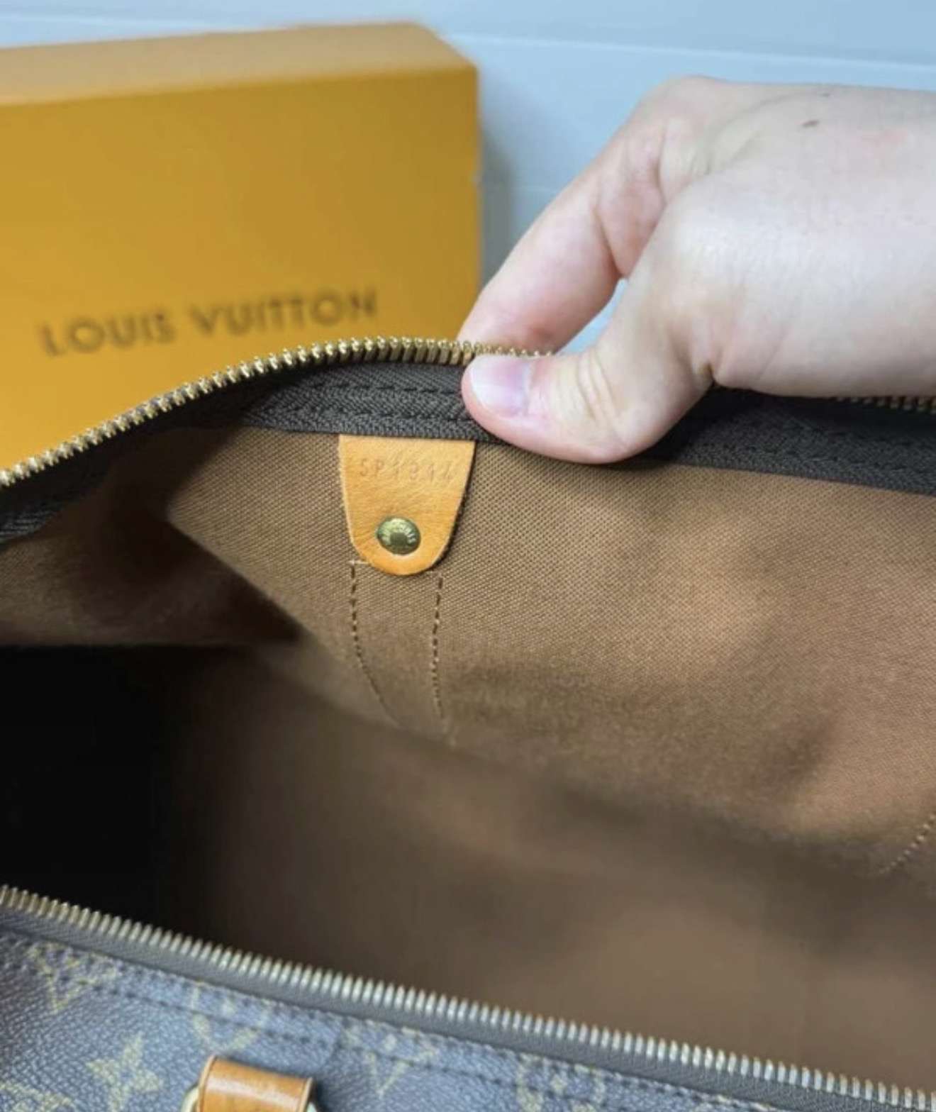 Louis Vuitton Keepall 50