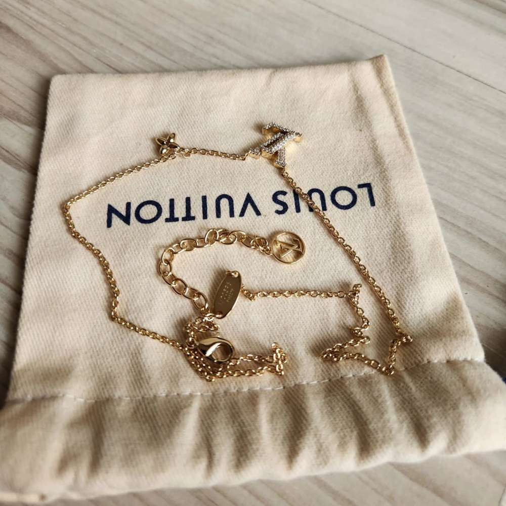 Louis Vuitton Nahrdelnik