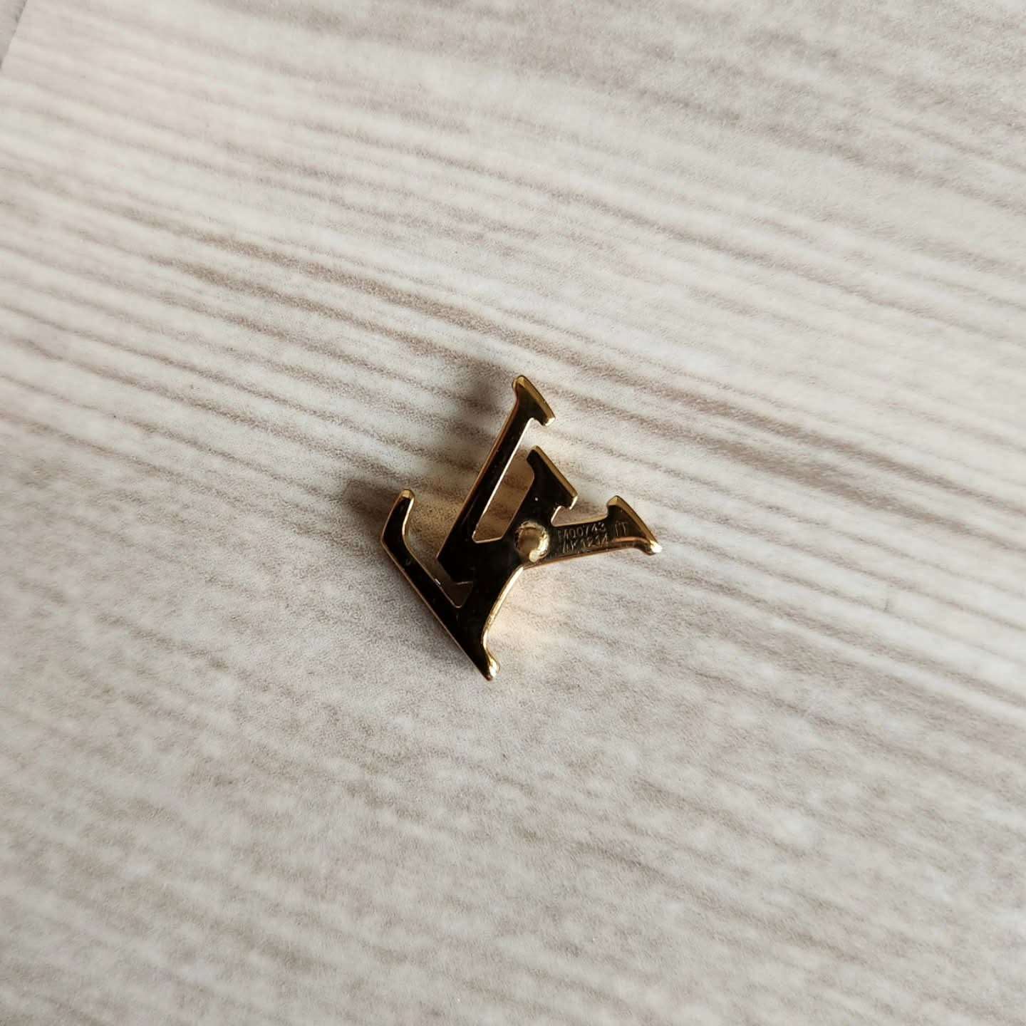 Louis Vuitton Nausnice