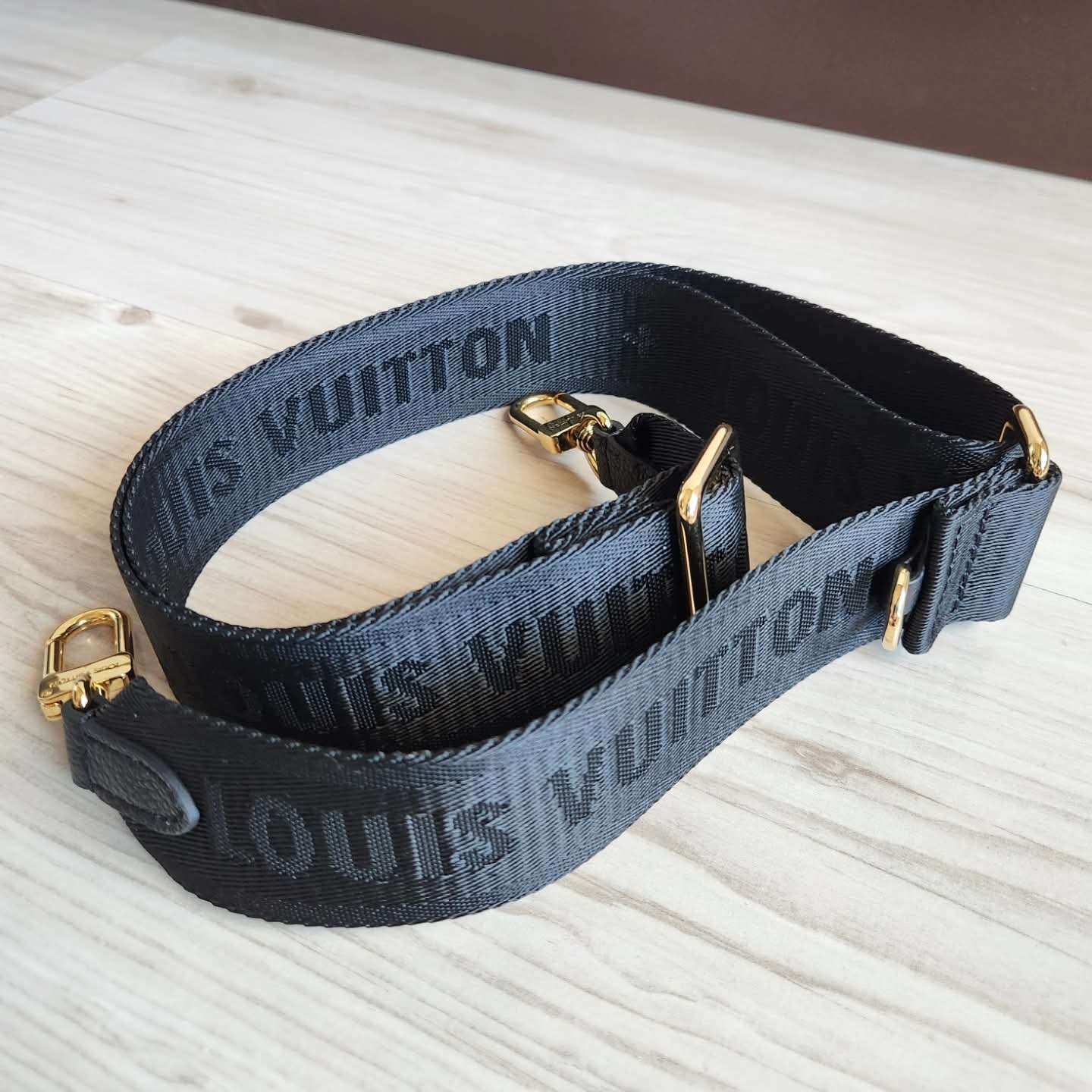 Louis Vuitton Popruh