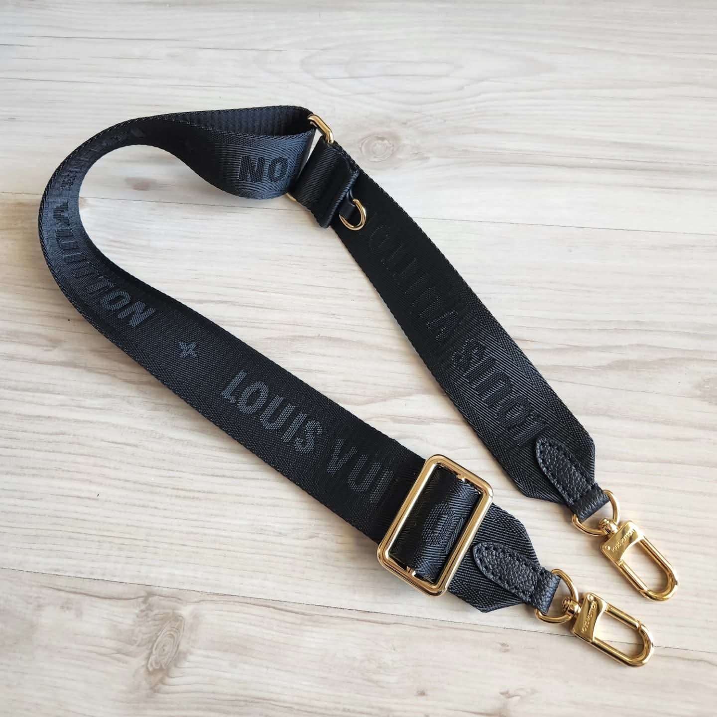 Louis Vuitton Popruh