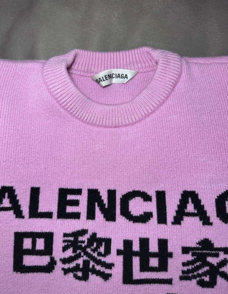 Balenciaga sveter