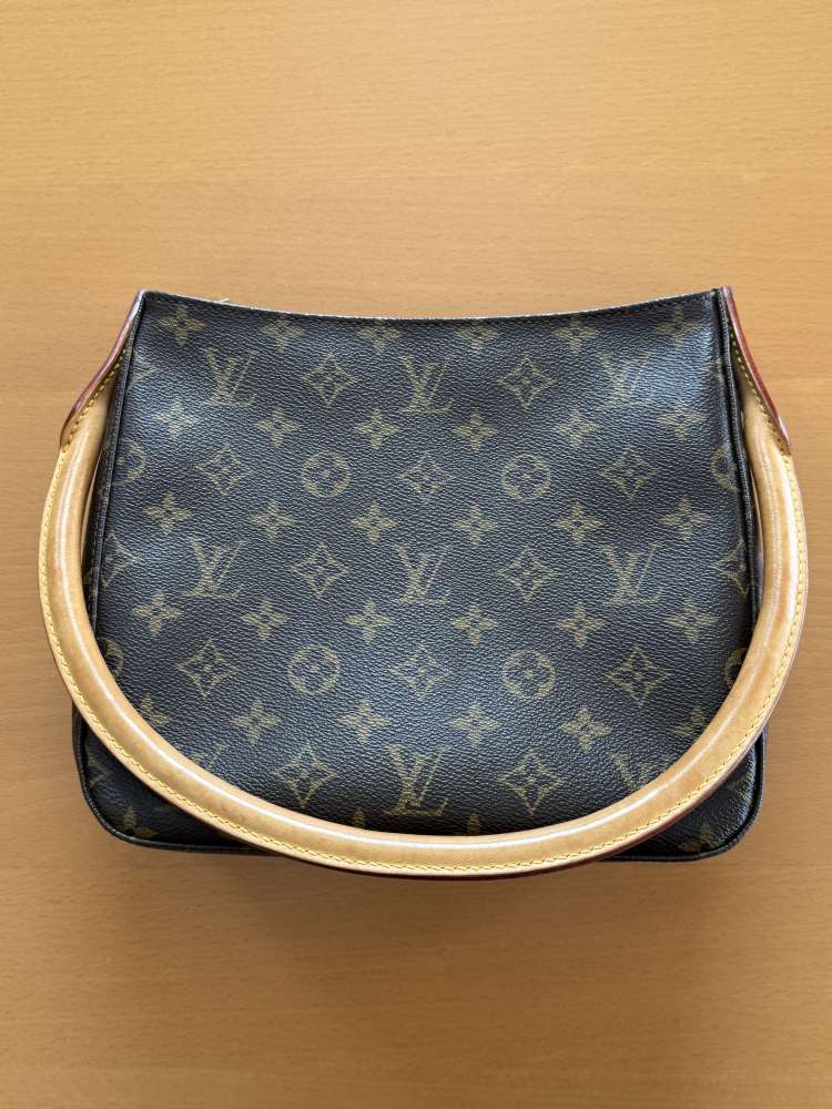 Louis Vuitton Monogram Looping MM