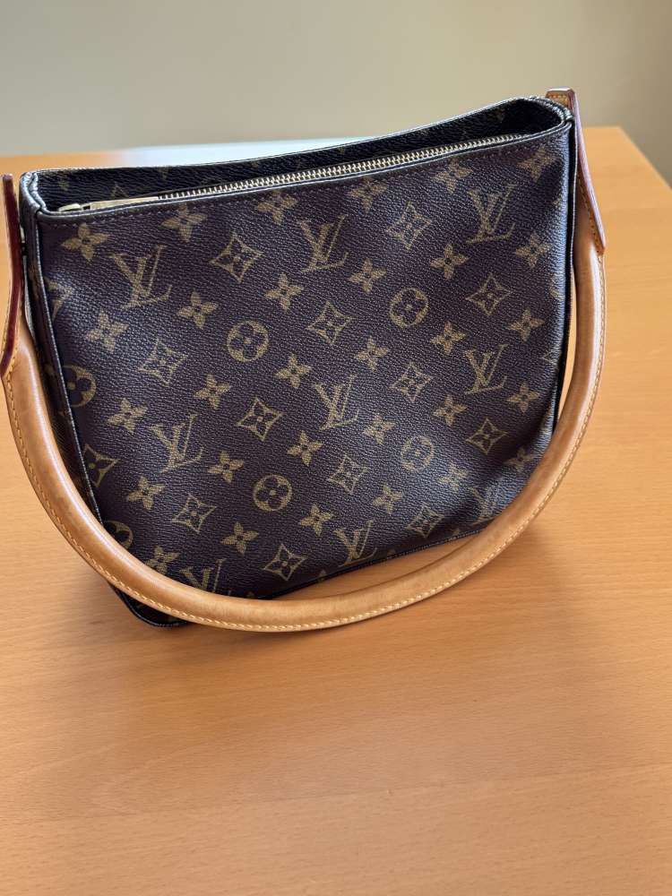 Louis Vuitton Monogram Looping MM