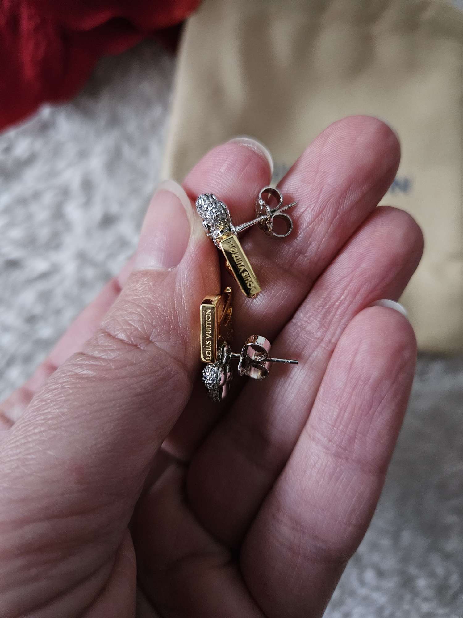 Nausnice Louis Vuitton