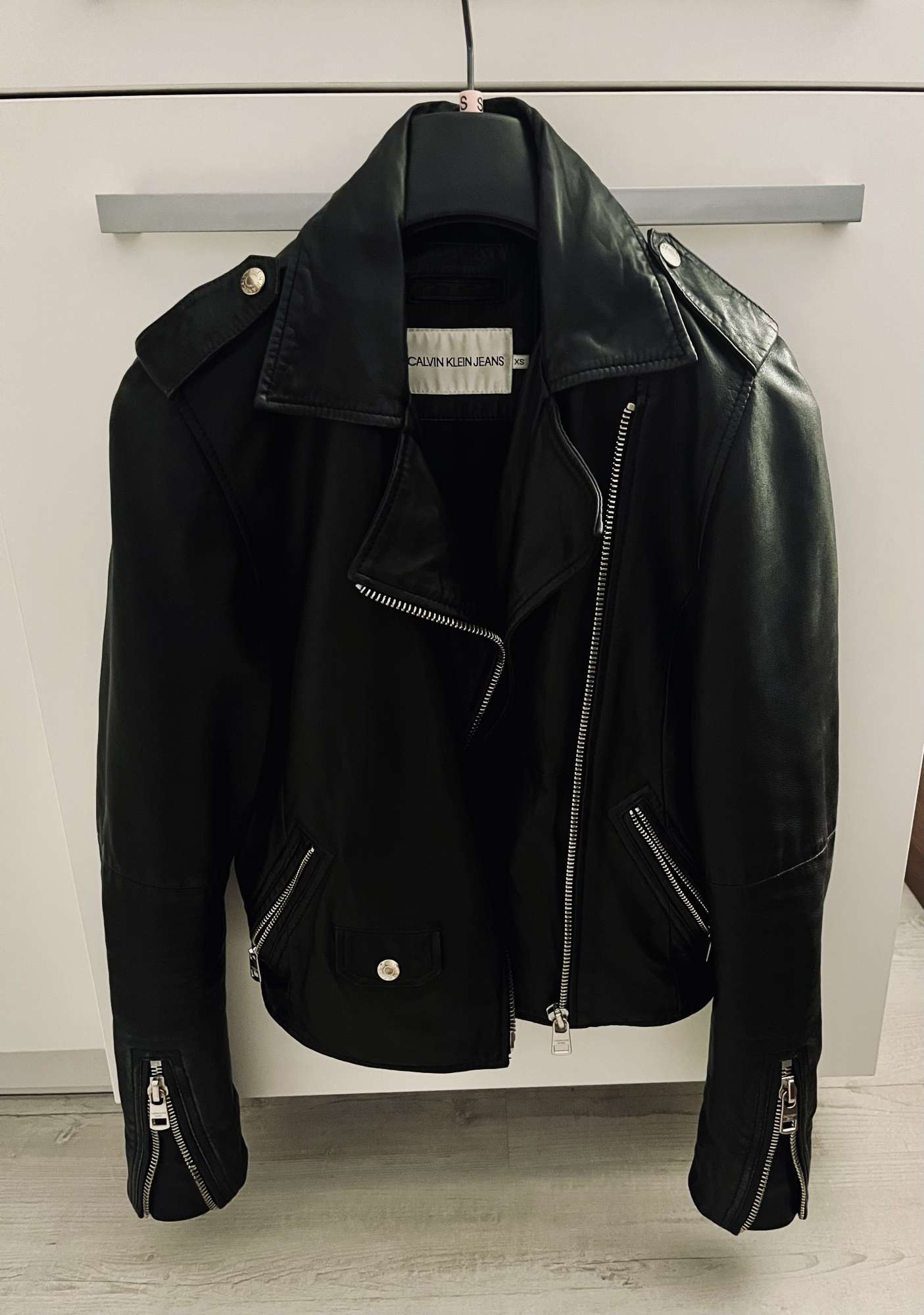 Calvin Klein kožená bunda XS (pravá koža)