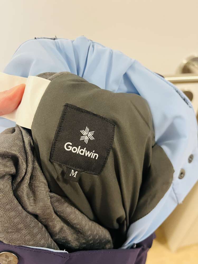 Goldwin dámska lyžiarska súprava (bunda + nohavice) veľkosť M