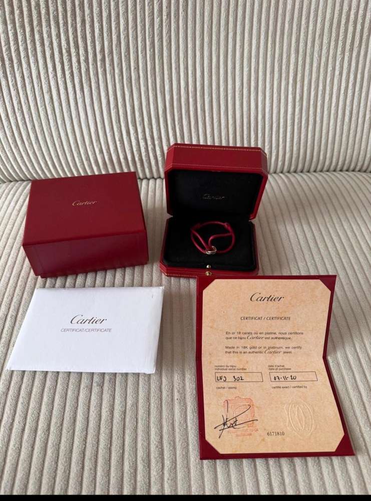 Cartier Trinity naramok