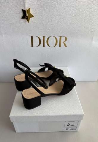 https://vipluxury.sk/Dior sandale