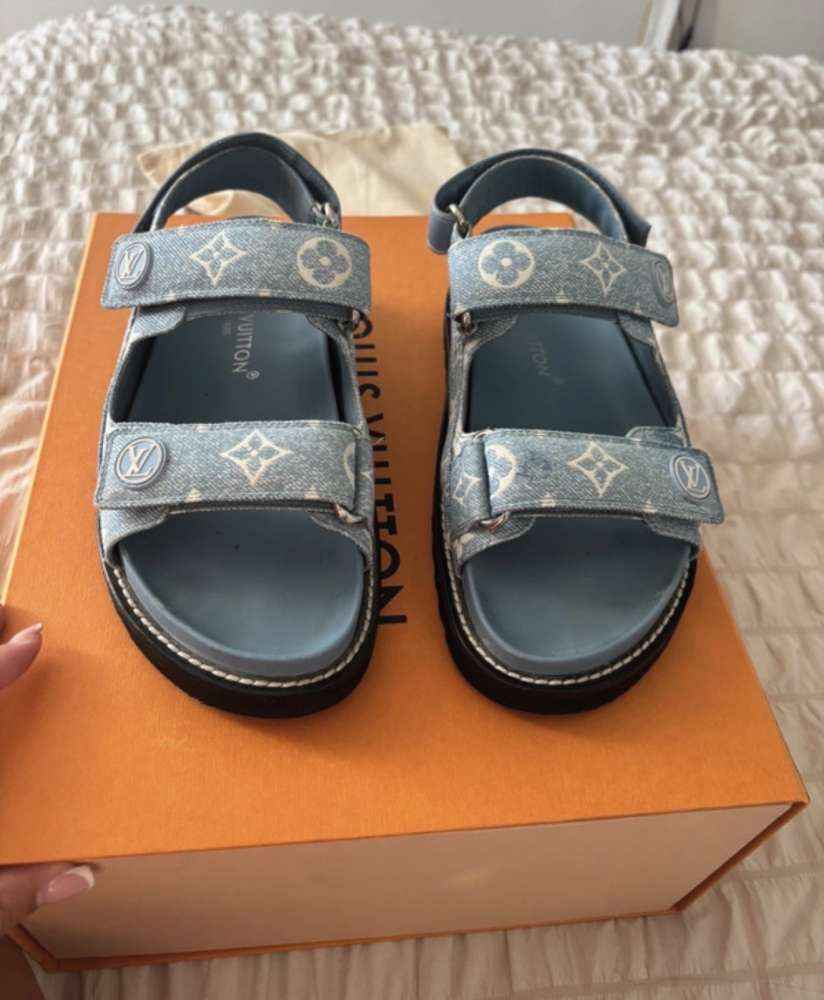 Louis Vuitton sandalky