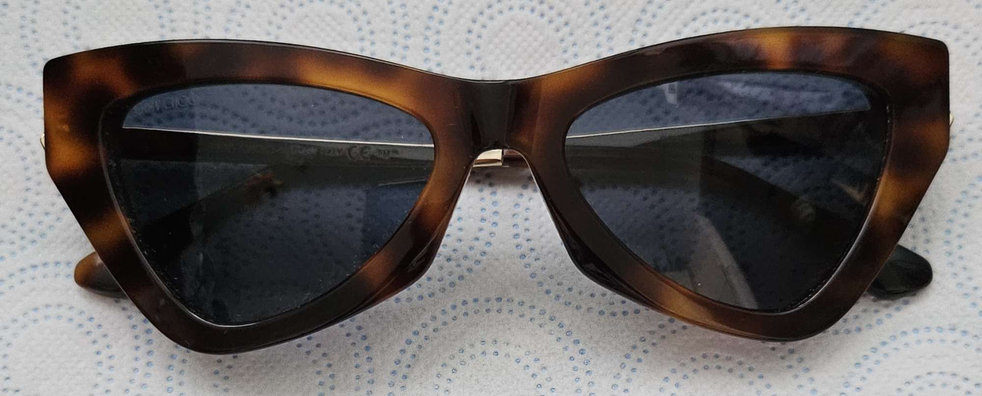 Jimmy Choo slnečné okuliare.