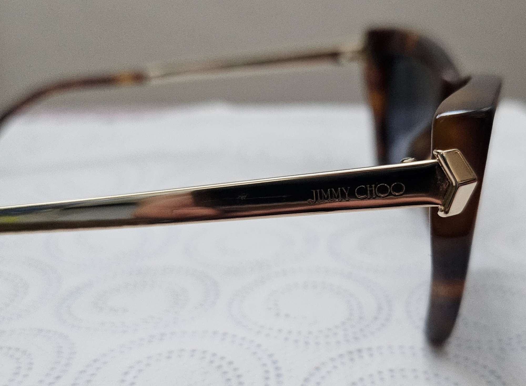 Jimmy Choo slnečné okuliare.