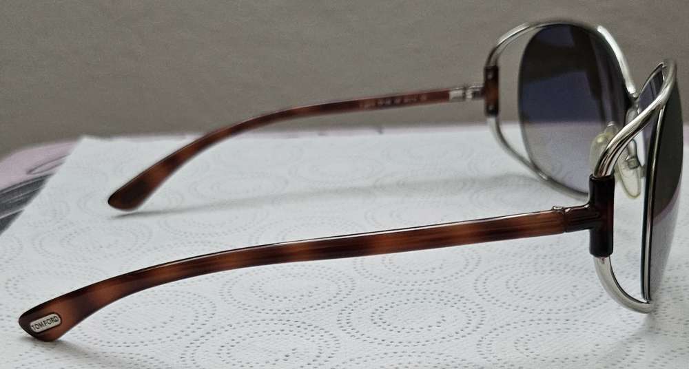 Tom Ford slnečné okuliare model Eugenia TF156.