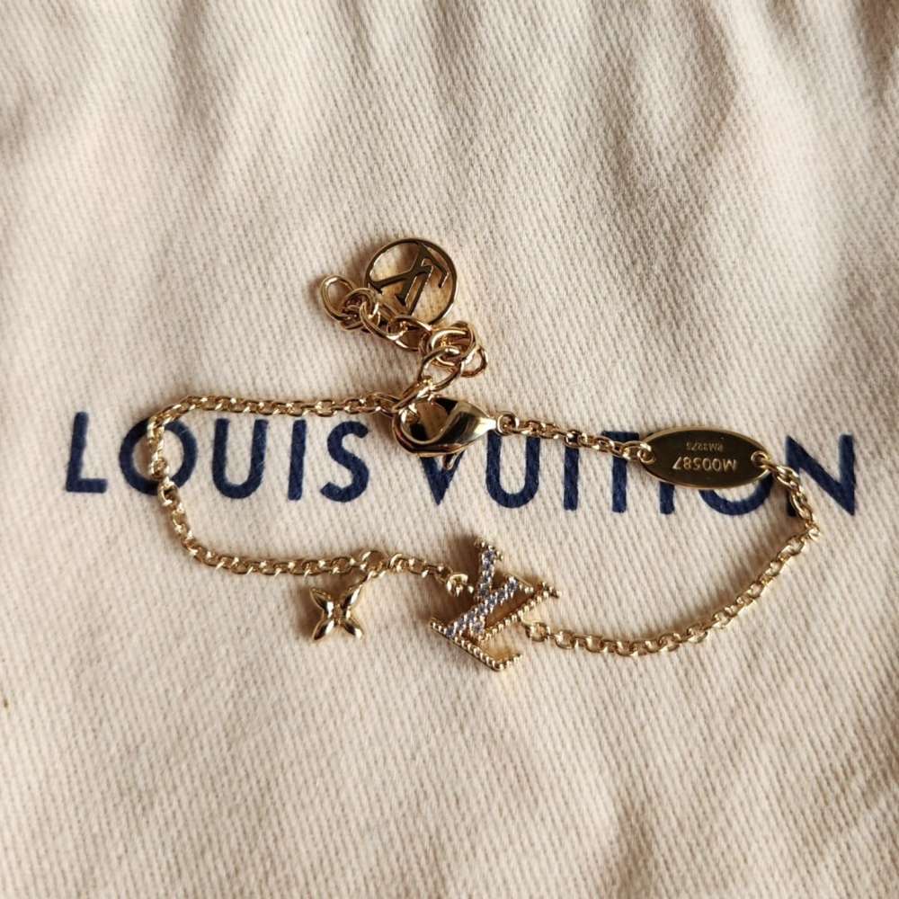 Louis Vuitton Naramek