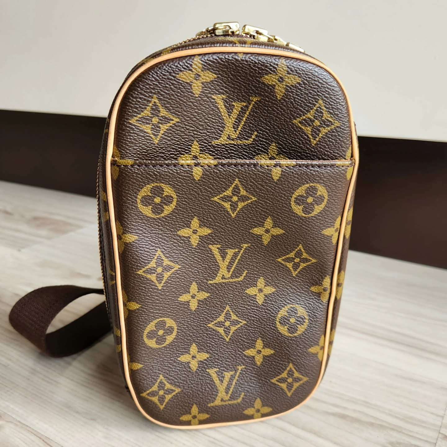 Louis Vuitton Gange