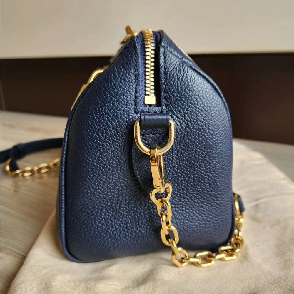 Louis Vuitton Speedy 20