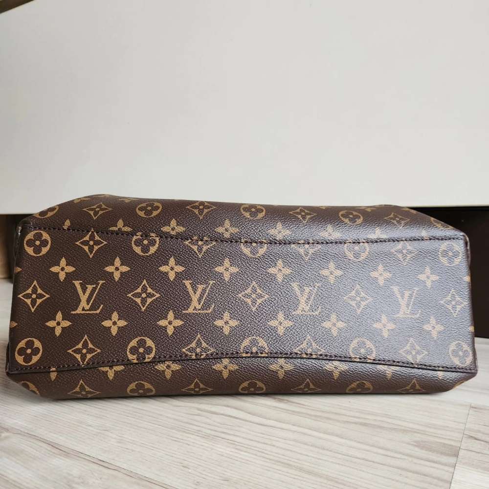 Louis Vuitton Rivoli MM NM