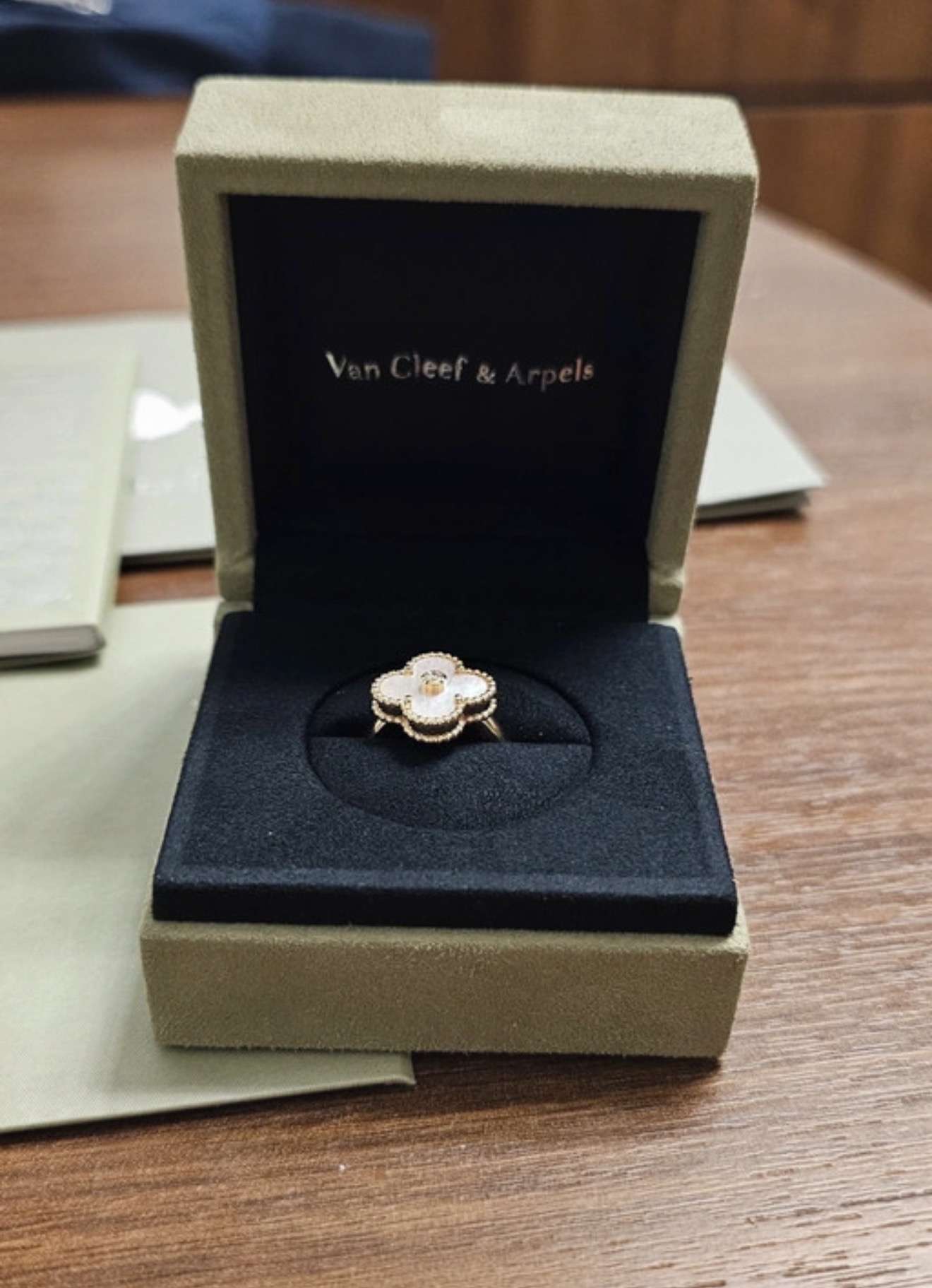 Vami Cleef Arpels prsteň