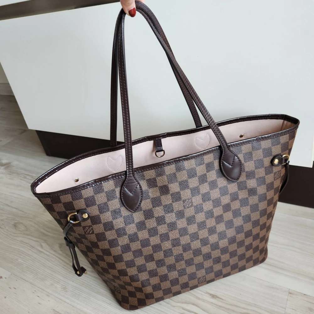 Louis Vuitton Neverfull MM