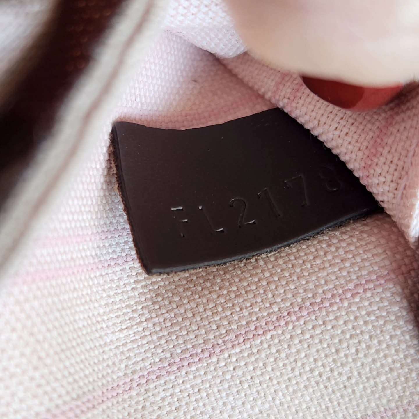 Louis Vuitton Neverfull MM