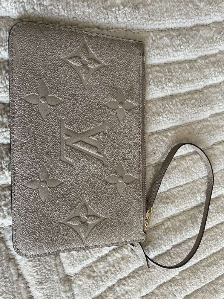 louis vuitton Clutch, uplne novy
