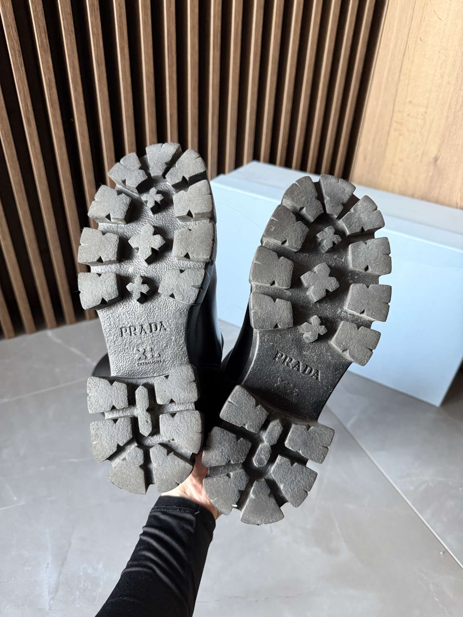 Prada cižmy