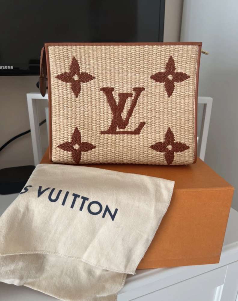 Louis Vuitton clutch
