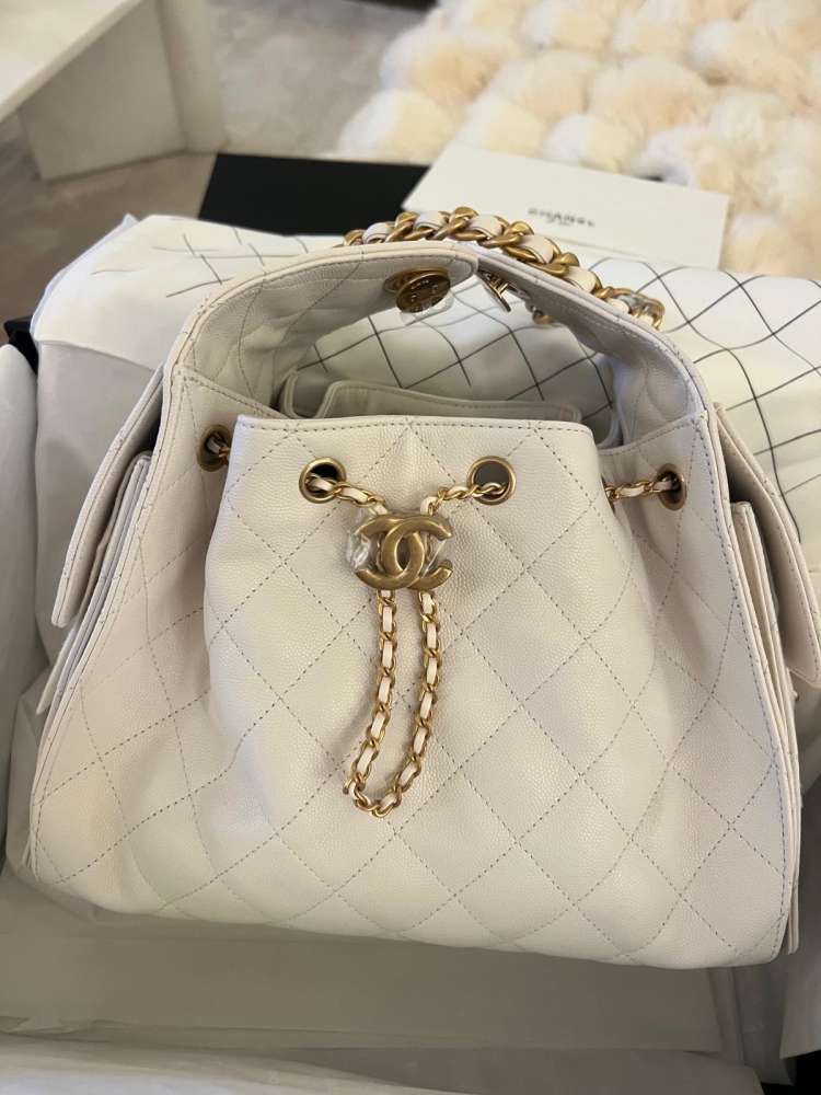 Chanel 25 bag
