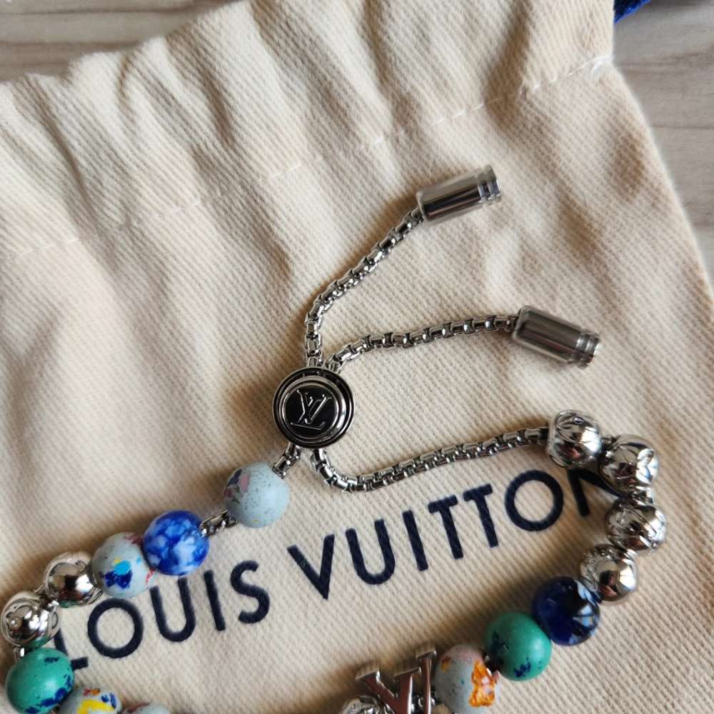 Louis Vuitton Naramek