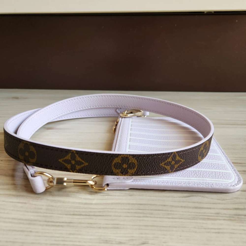 Louis Vuitton Pochette s popruhem