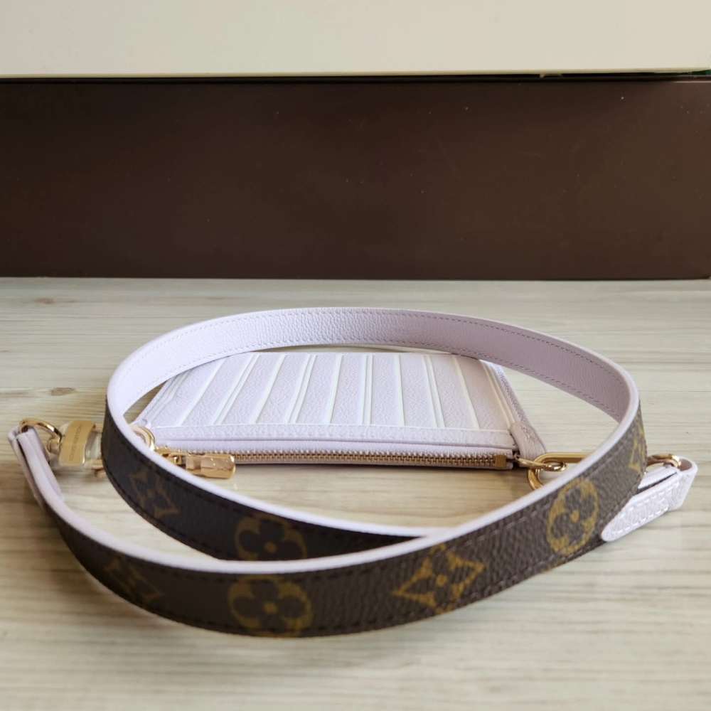 Louis Vuitton Pochette s popruhem