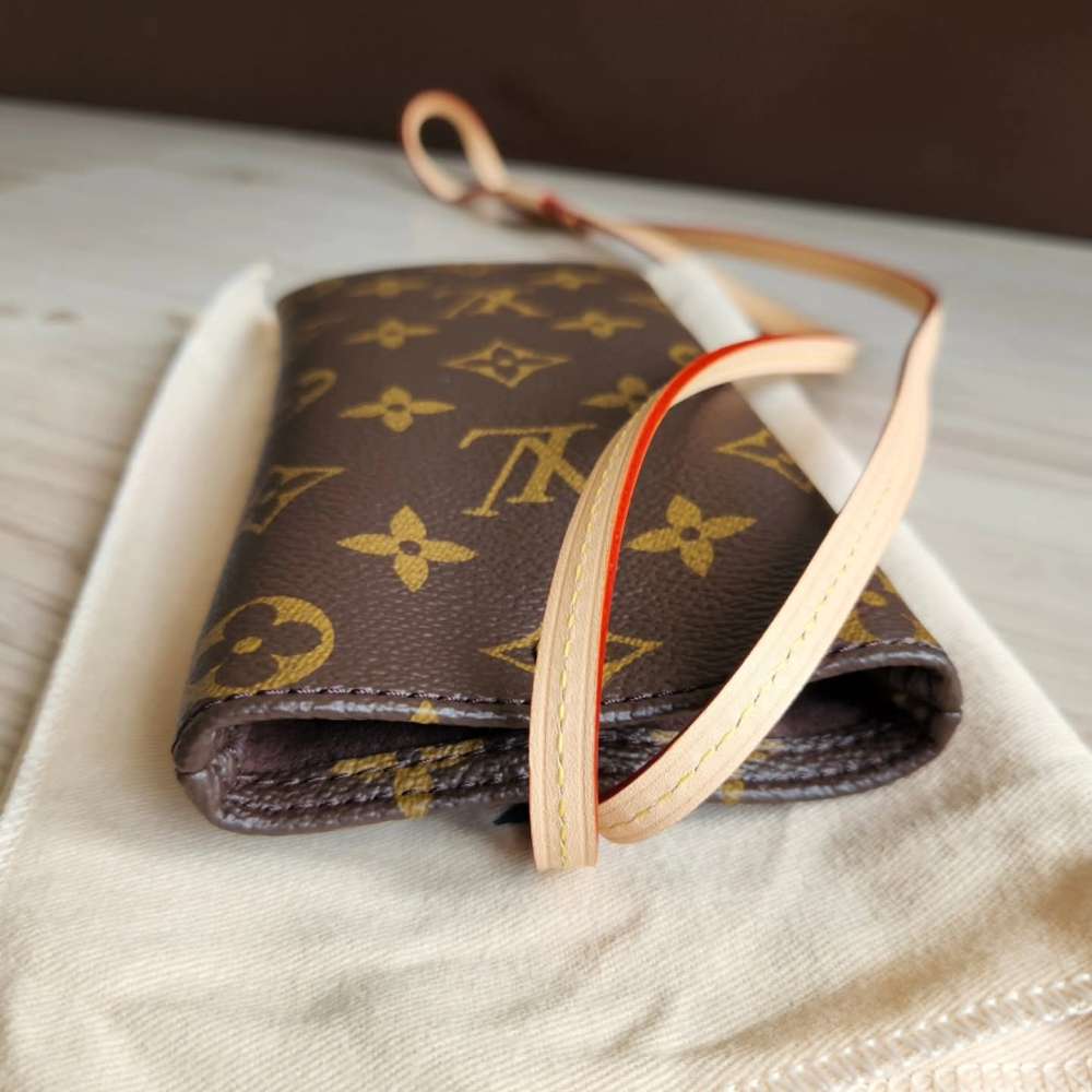 Louis Vuitton Pouzdro