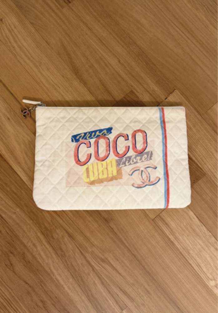 Chanel clutch