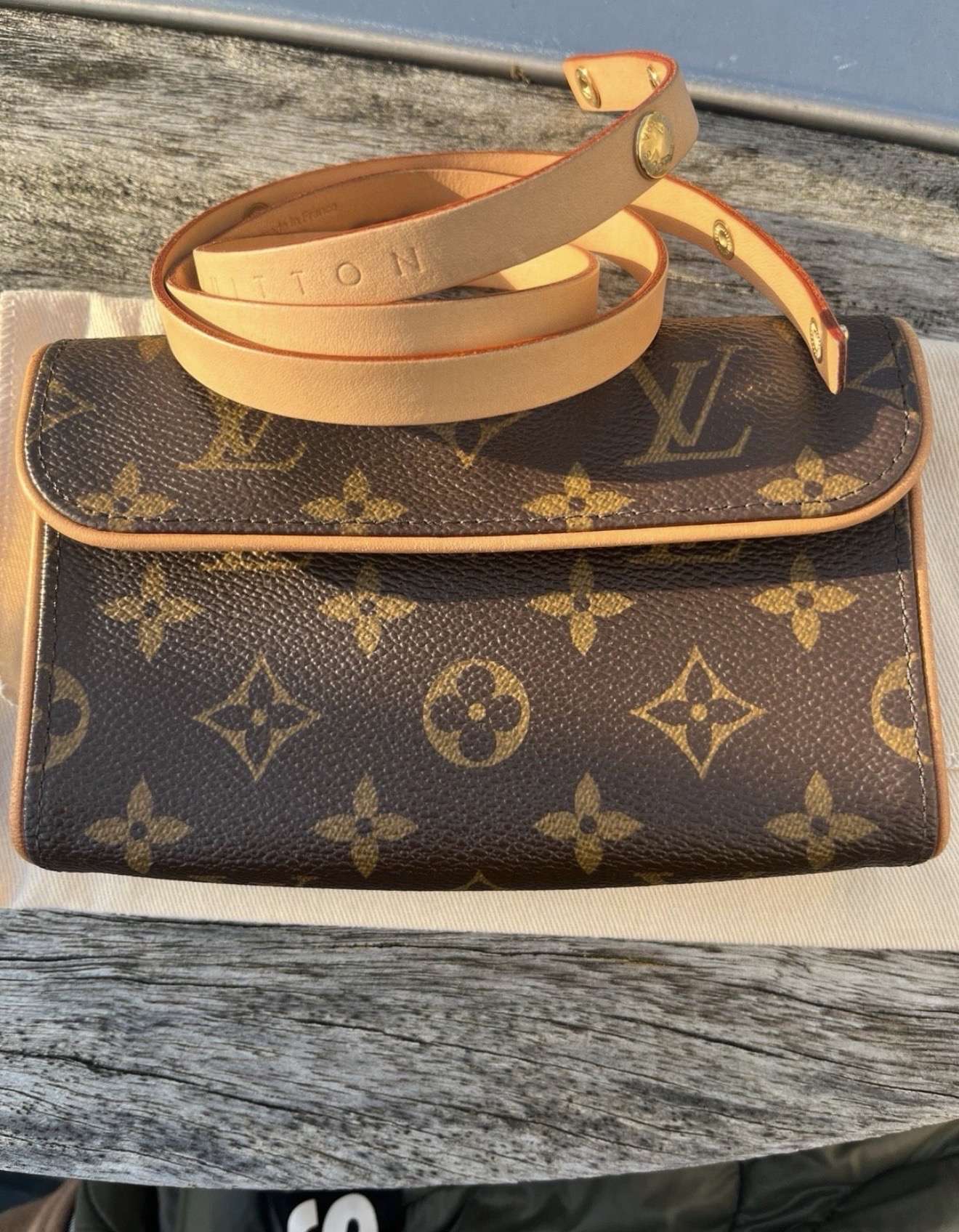 Louis Vuitton beltbag