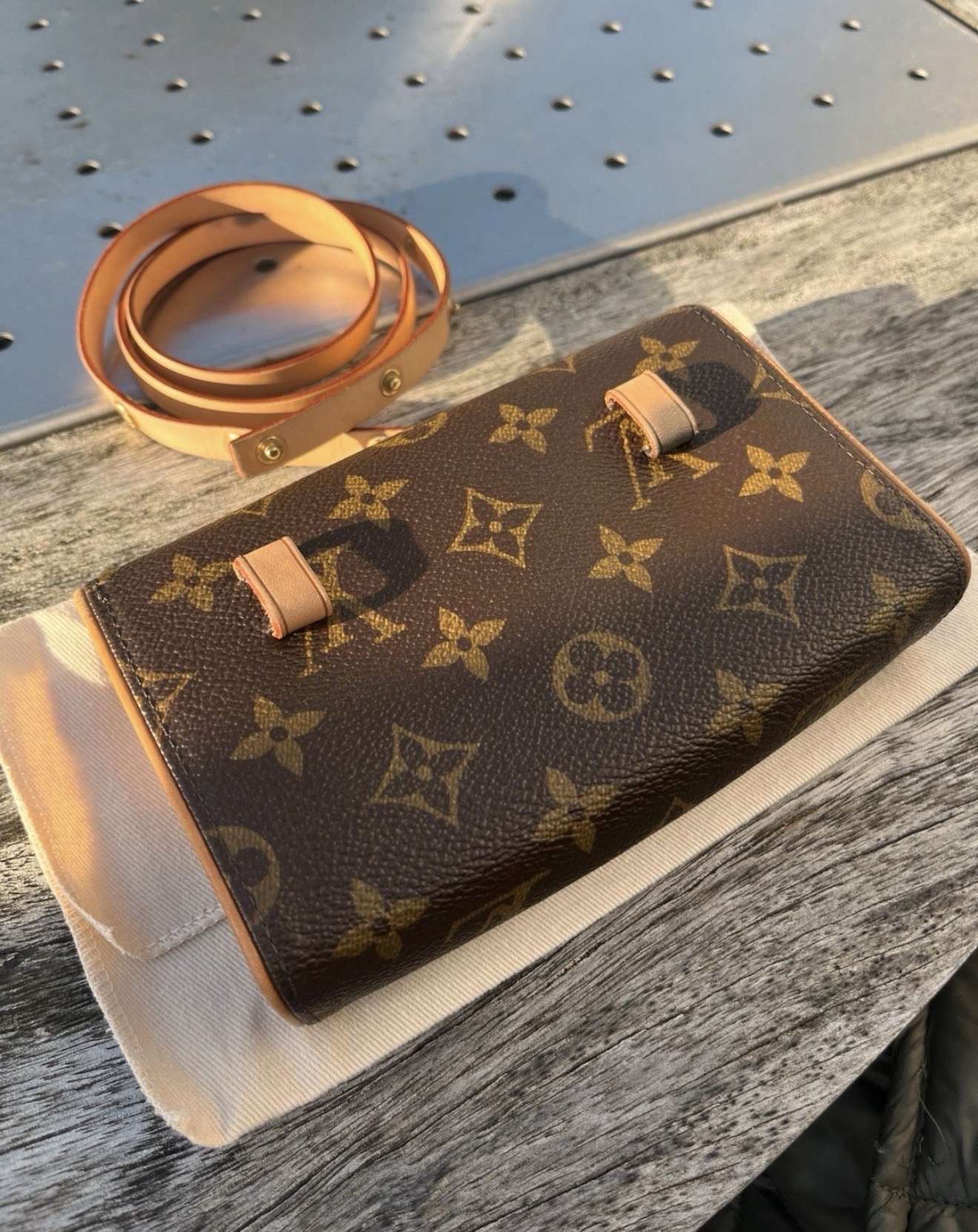 Louis Vuitton beltbag