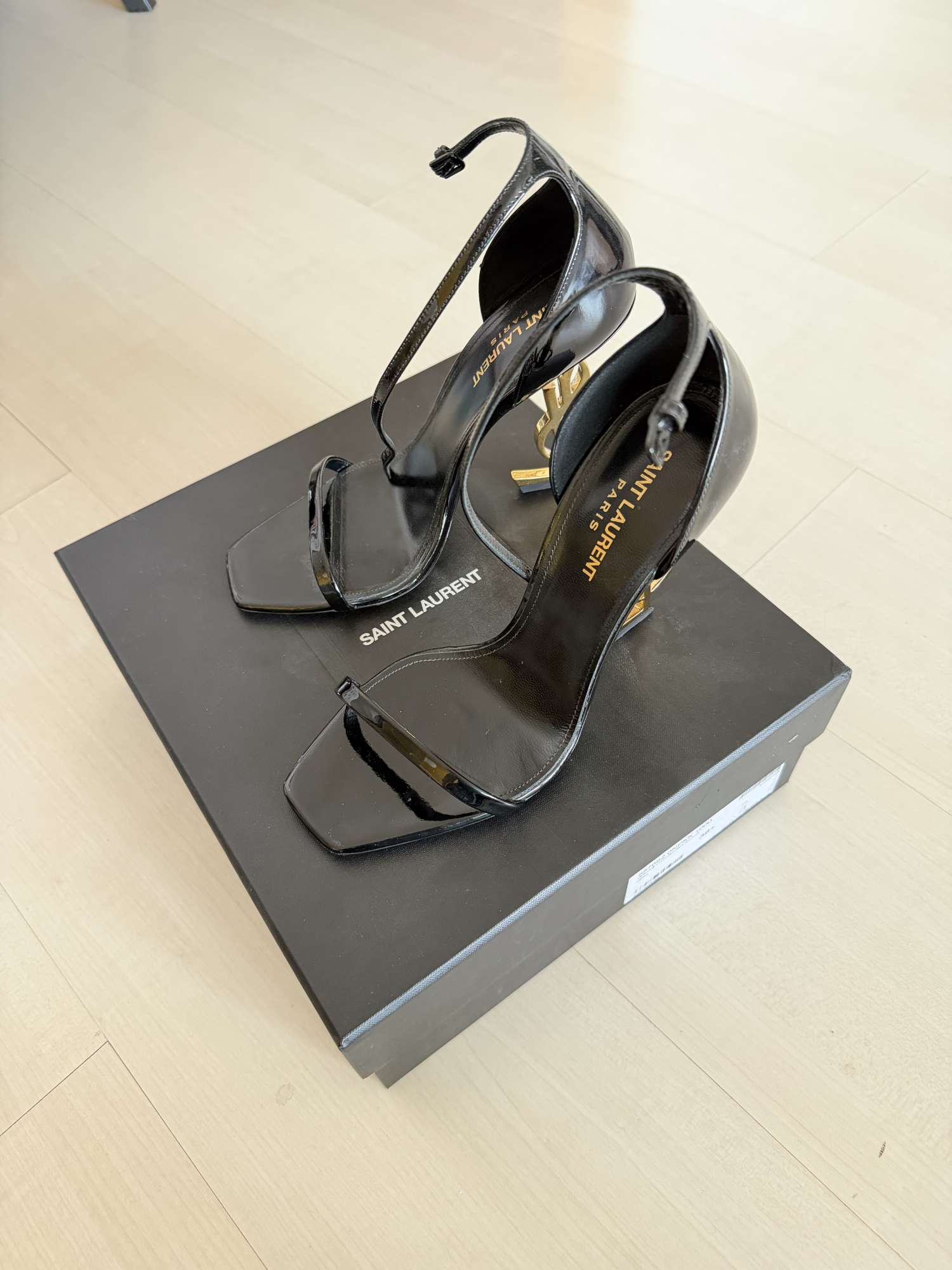 Saint laurent lodičky