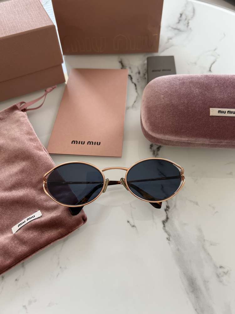 Miu Miu slnečné okuliare